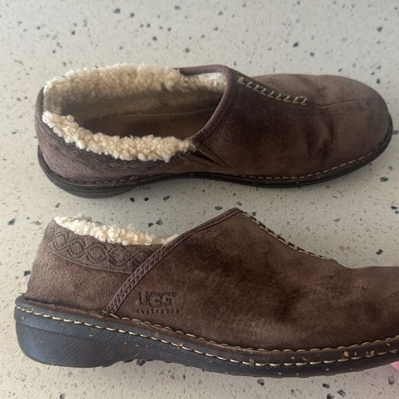 UGG Australia Bettey 1757 Brown Suede Slip-On Clogs Loafers Shoes Casual Size 9 - Picture 11 of 13
